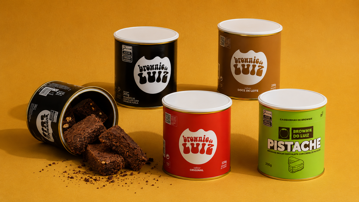 Latas de brownie do Brownie do Luiz nos sabores original, doce de leite, creme de avelã e pistache